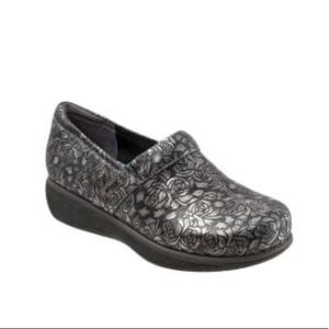 Grey’s Anatomy SoftWalk Meredith Clog